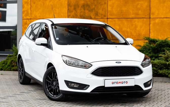 Ford Focus cena 33900 przebieg: 146000, rok produkcji 2015 z Radom małe 742